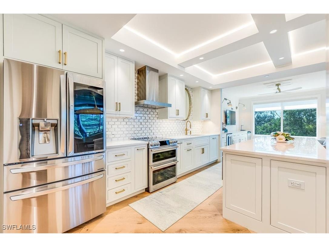 445 Cove Tower Drive #302 Naples FL 34110 225030036 image6