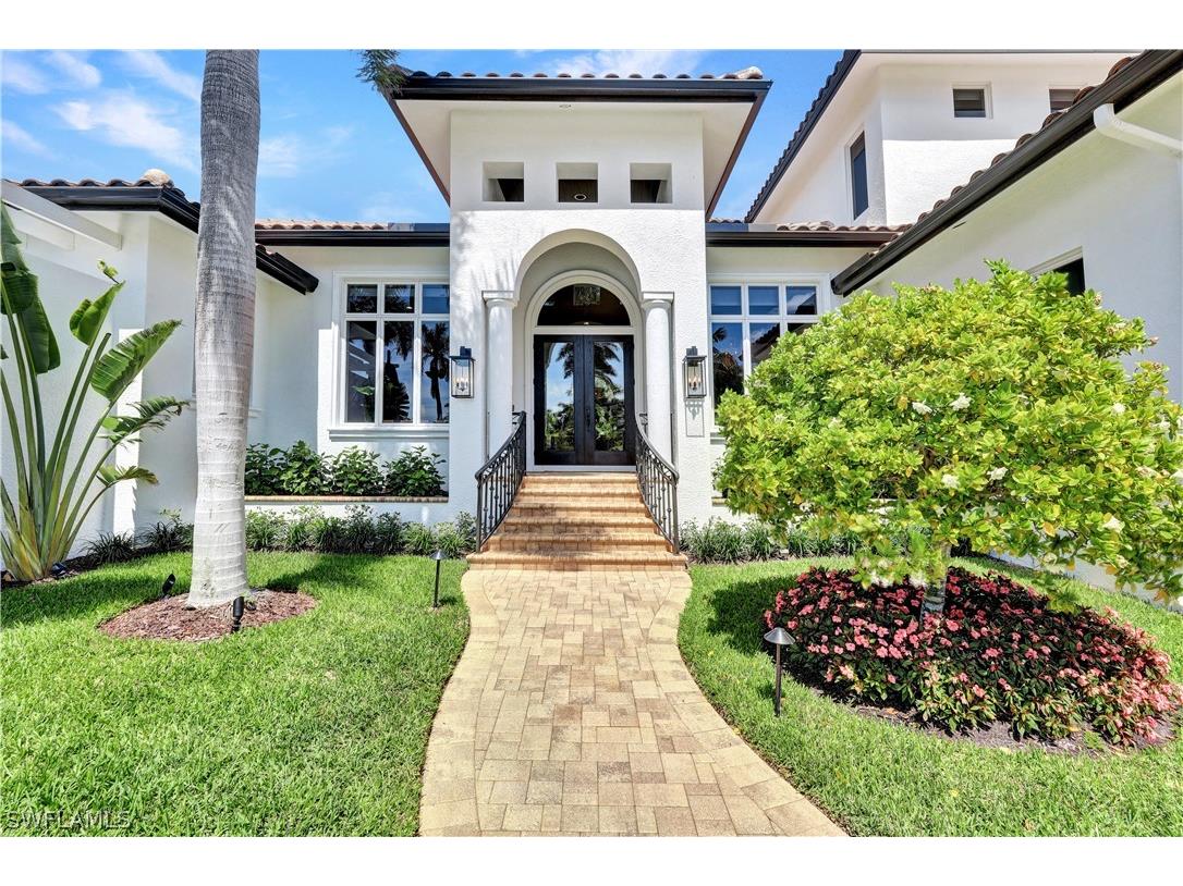 445 Putter Point Drive Naples FL 34103 224042389 image1