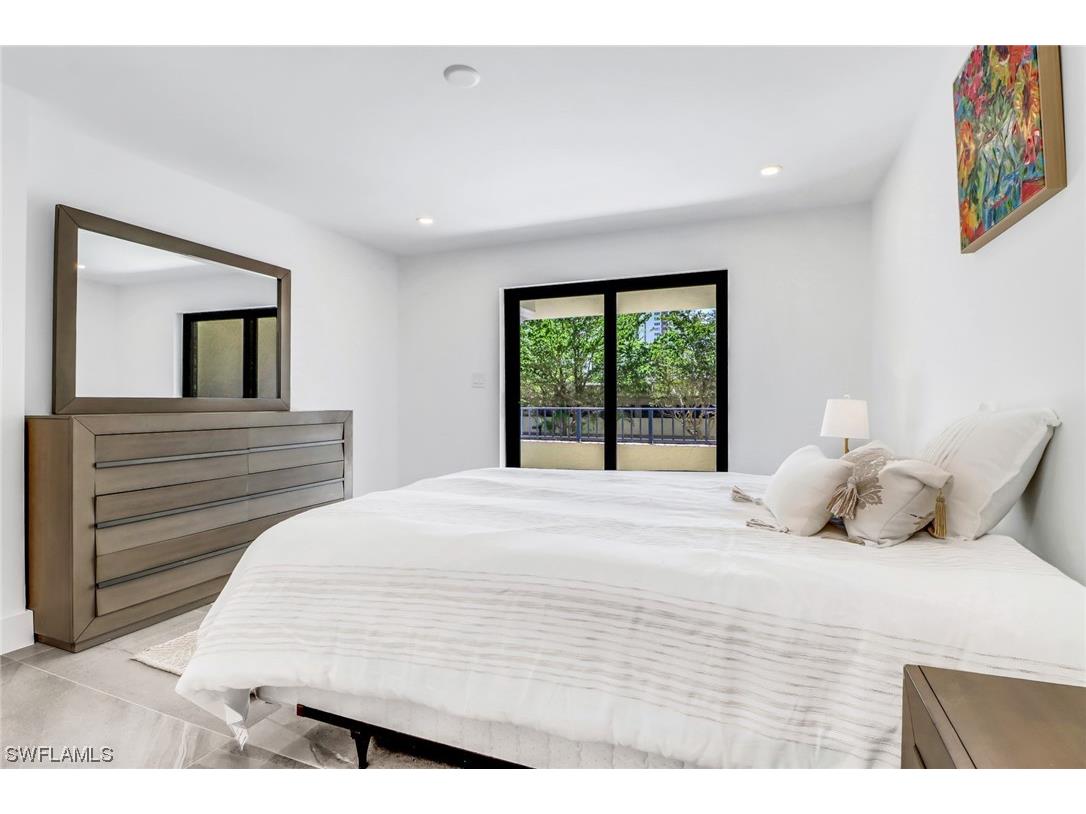  Naples FL 34103 223014919 image17