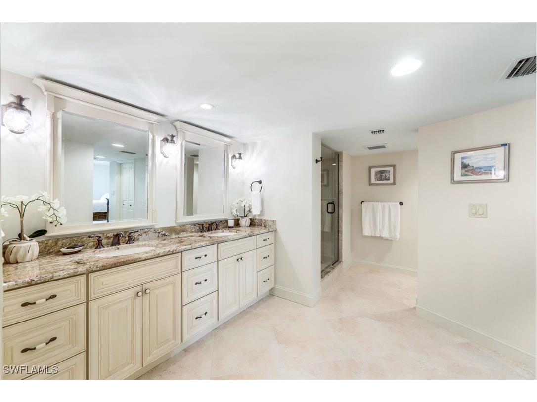 4451 Gulf Shore Boulevard N #405 Naples FL 34103 225043598 image12
