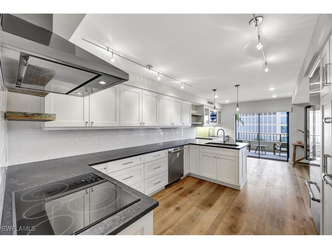 4451 Gulf Shore Boulevard N #506 Naples FL 34103 224093028 image4