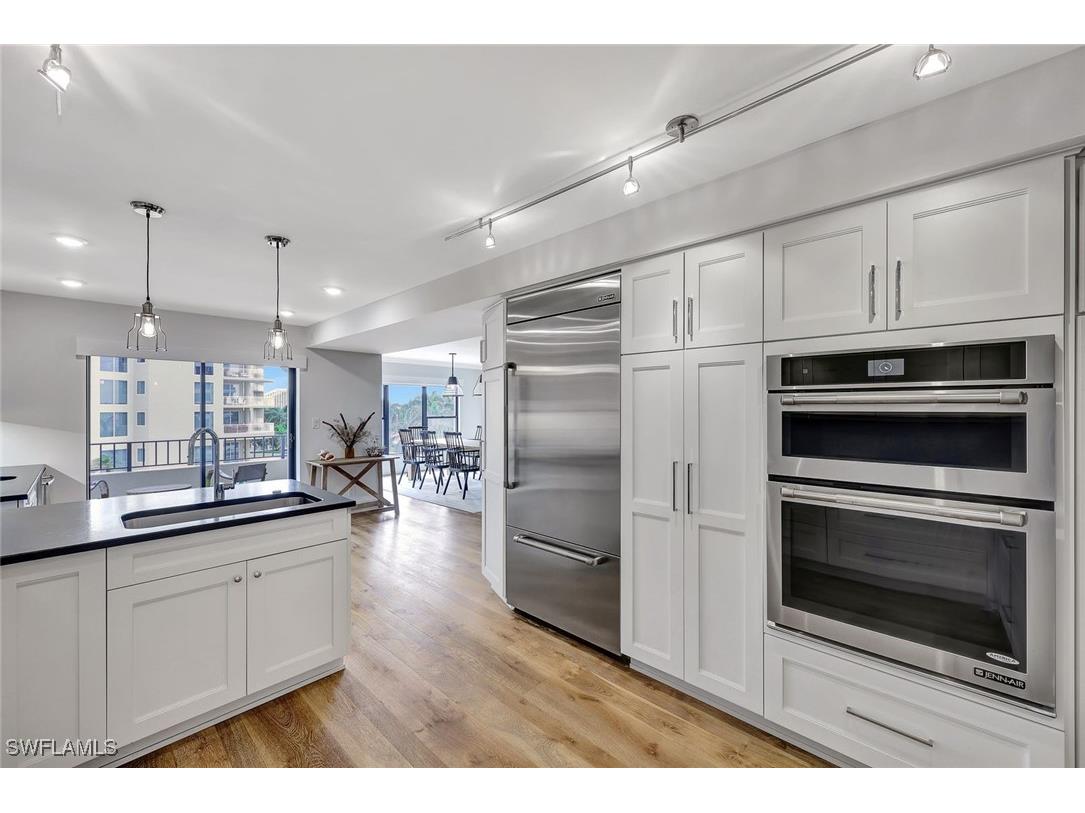 4451 Gulf Shore Boulevard N #506 Naples FL 34103 224093028 image6