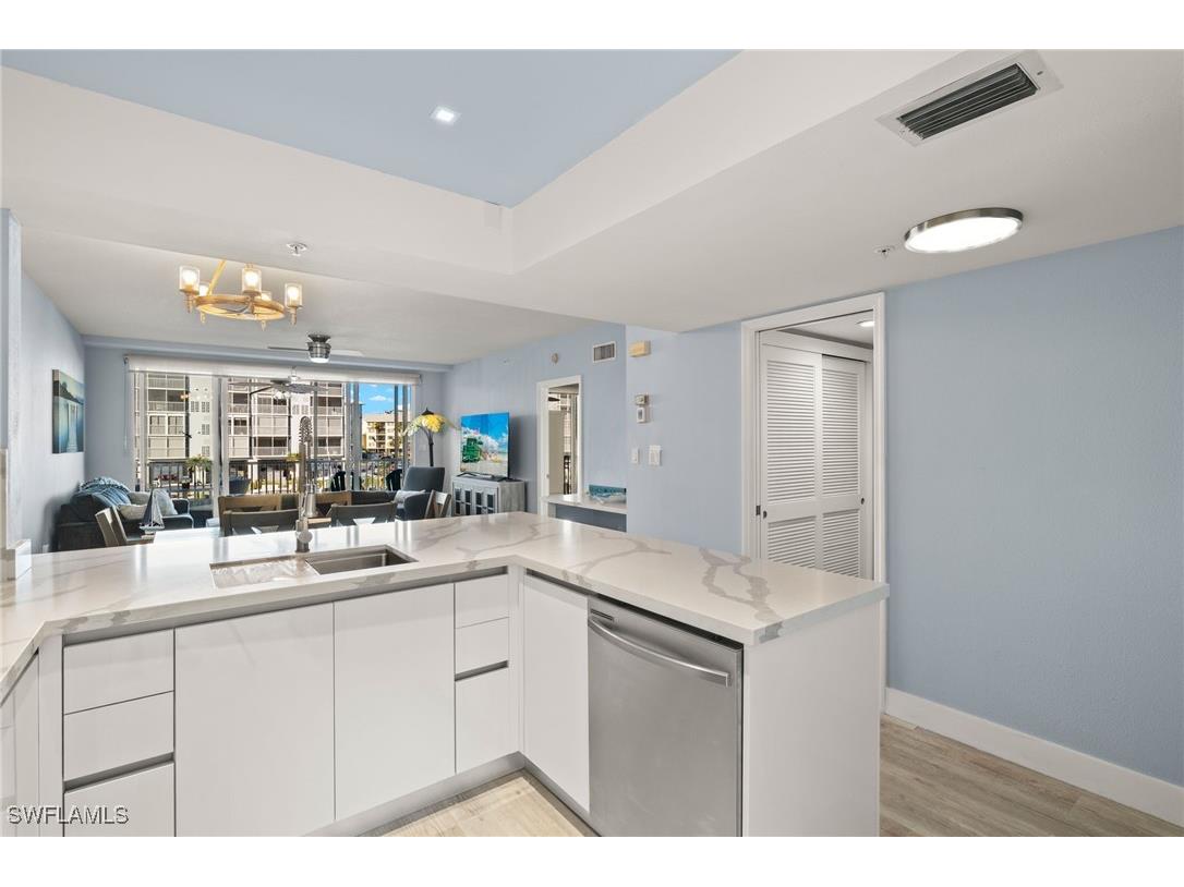 4491 Bay Beach Lane #113 Fort Myers Beach FL 33931 225039069 image5