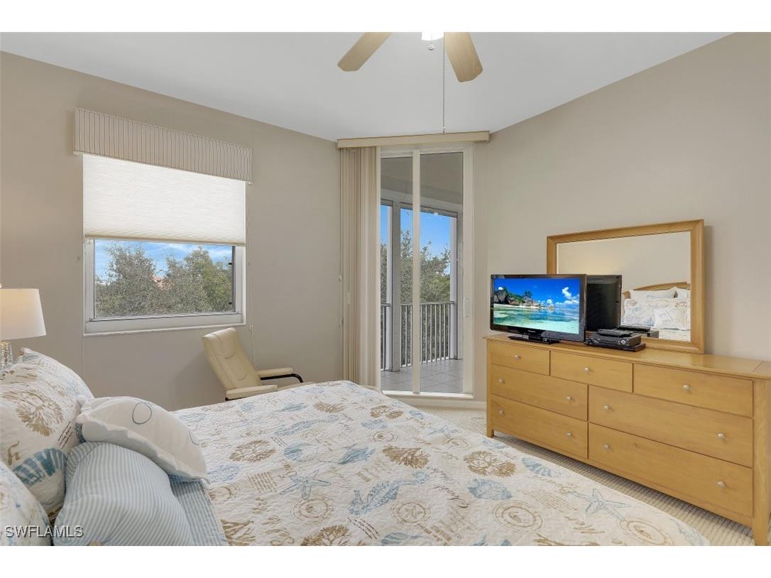 450 Launch Circle #404 Naples FL 34108 225044809 image10