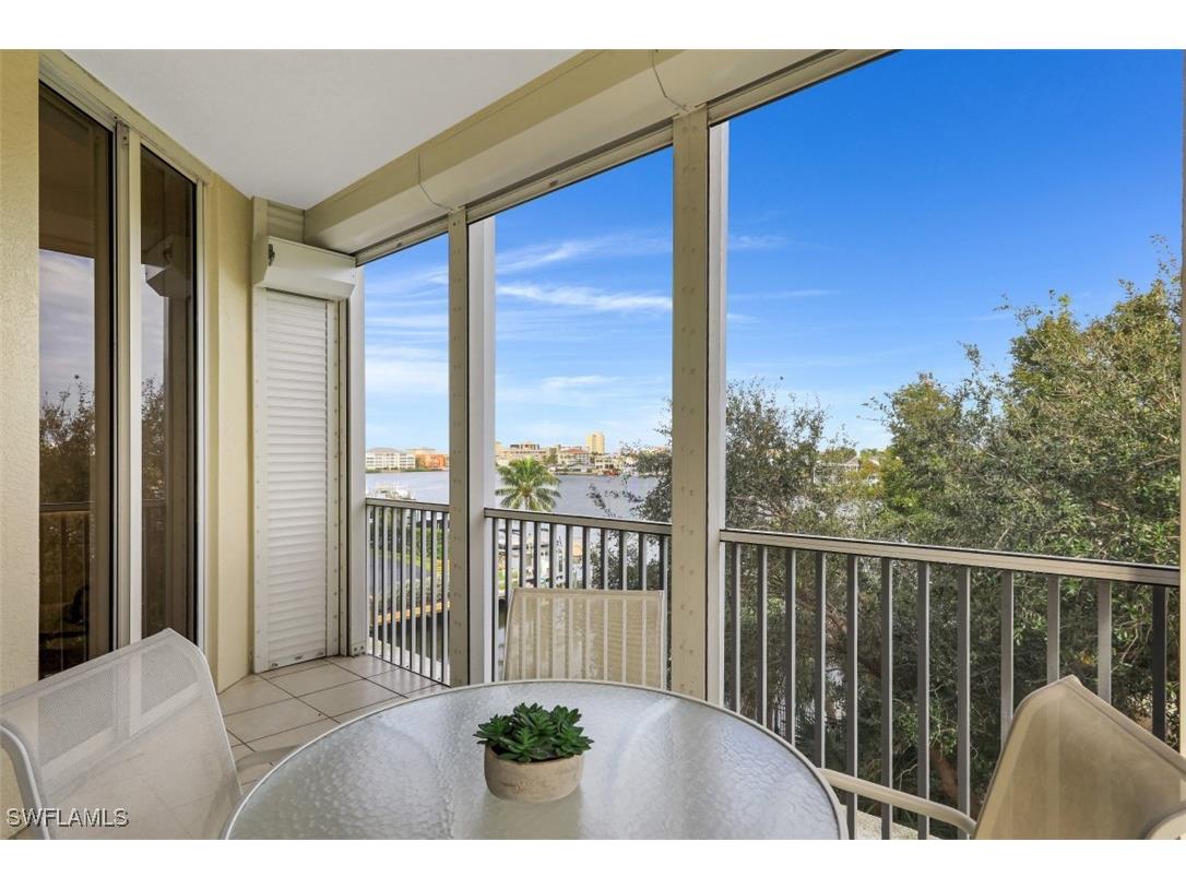 450 Launch Circle #404 Naples FL 34108 225044809 image15