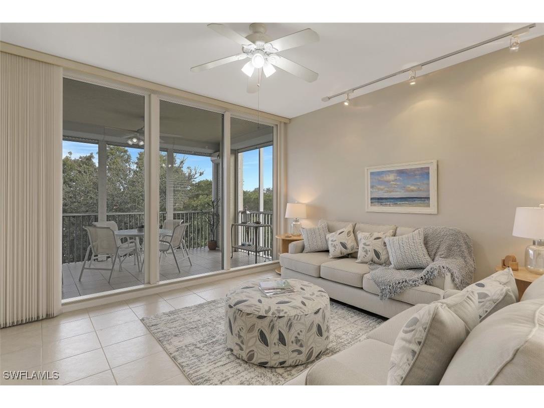 450 Launch Circle #404 Naples FL 34108 225044809 image2