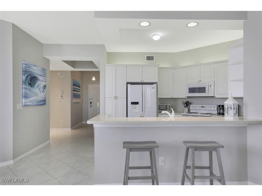 450 Launch Circle #404 Naples FL 34108 225044809 image5