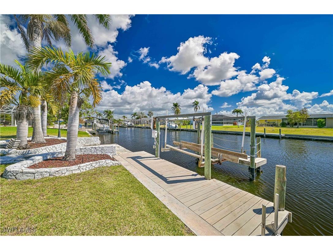 4501 SE 1st Avenue Cape Coral FL 33904 225017086 image1