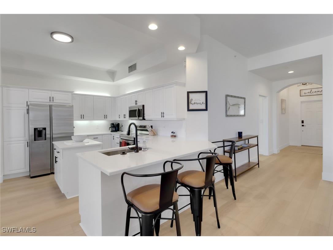 451 Bayfront Place #5505 Naples FL 34102 224085084 image2