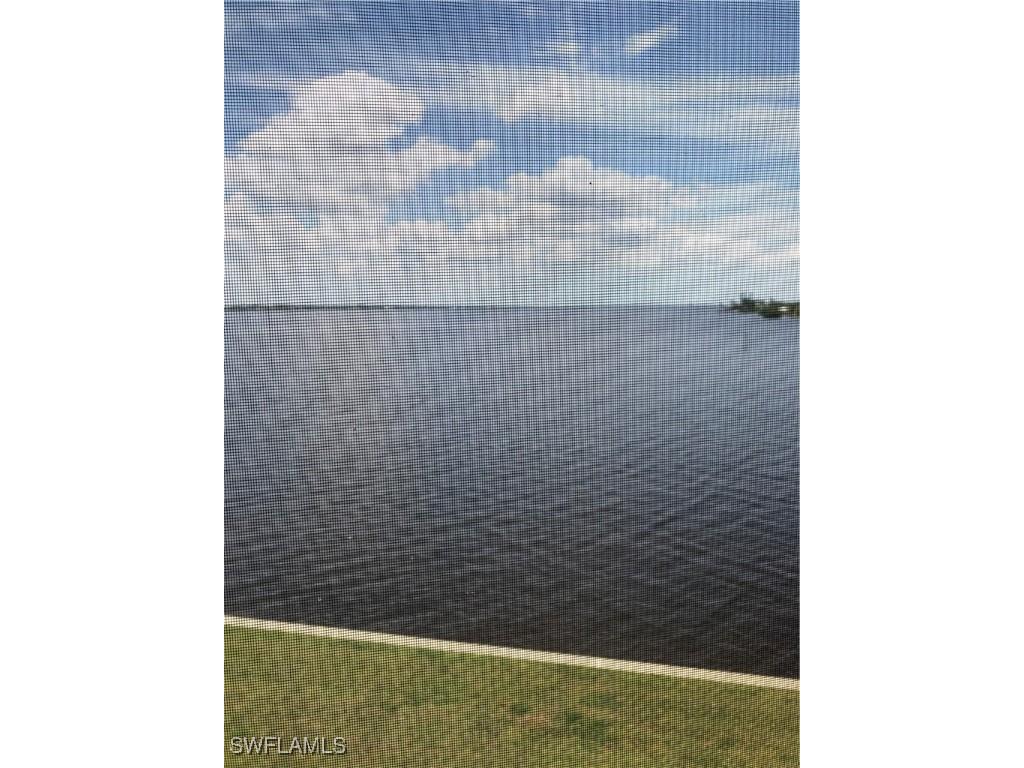 4510 N Key Drive #302 North Fort Myers FL 33903 225048566 image1
