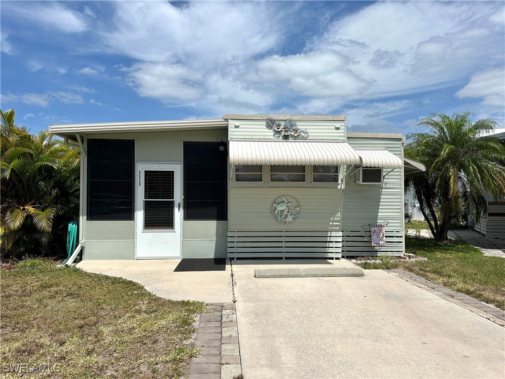 4520 Lafayette Lane E Estero FL 33928 225041091 image1