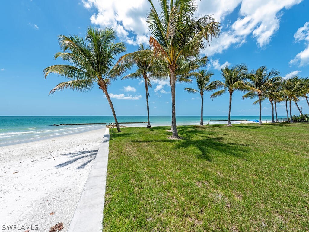 4550 Gordon Drive Naples FL 34102 223062658 image3