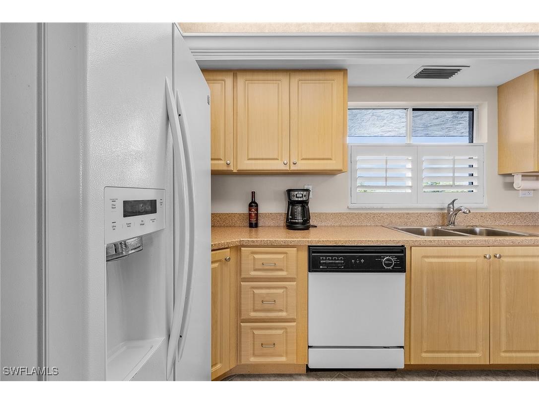 4585 Trawler Court #303 Fort Myers FL 33919 225011796 image6