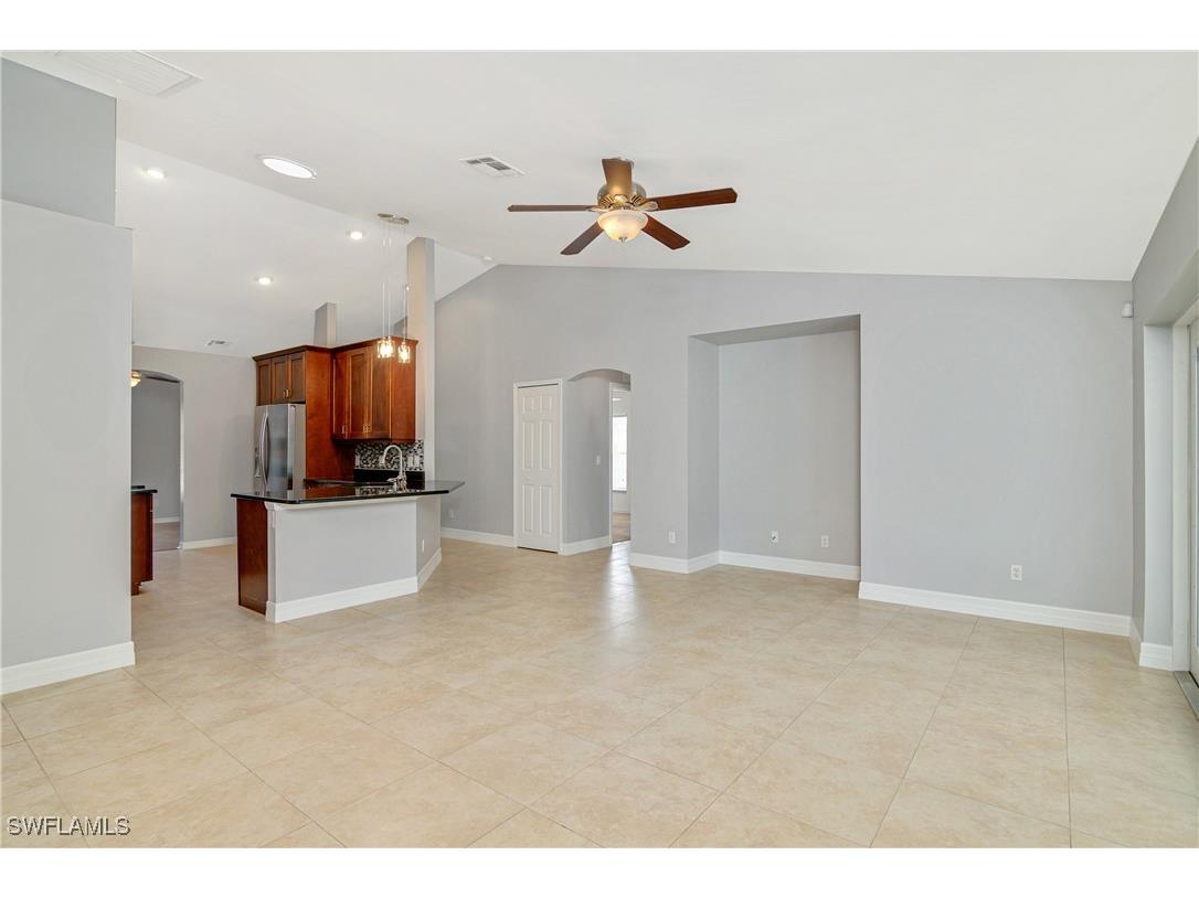 460 14th Avenue NE Naples FL 34120 225023739 image4