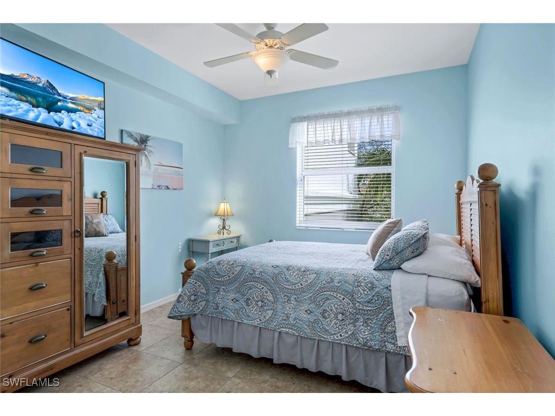 460 Launch Circle #301 Naples FL 34108 225044760 image11