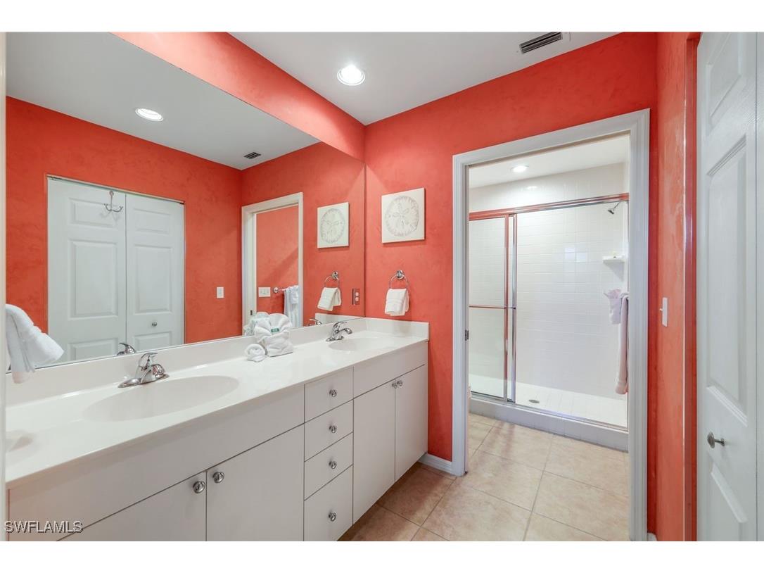 460 Launch Circle #301 Naples FL 34108 225044760 image8