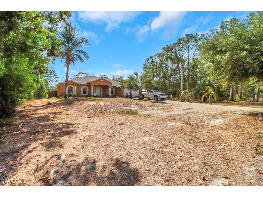 4610 40th Street NE Naples FL 34120 225037676 image1