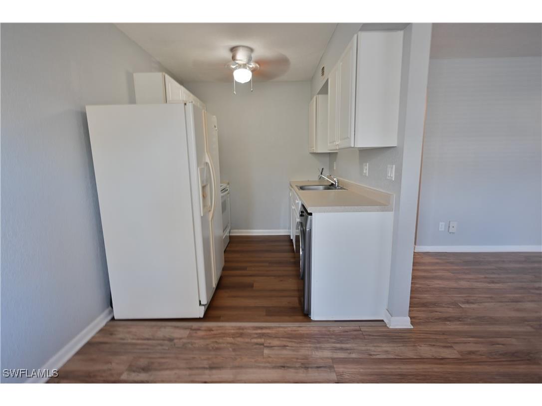 4617 Bayshore Drive #H2 Naples FL 34112 225037726 image5