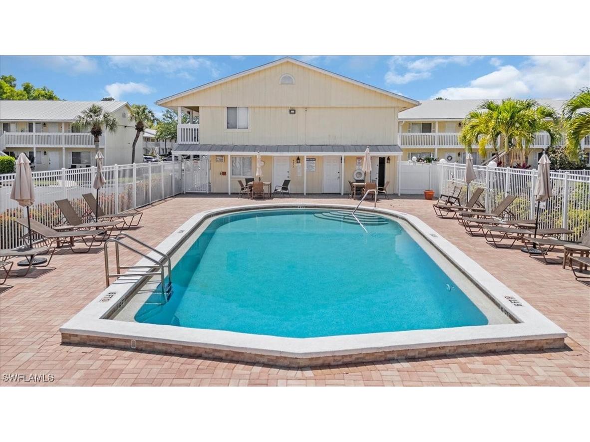 4623 Bayshore Drive #C2 Naples FL 34112 225044076 image27