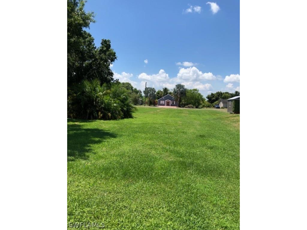 464 Avenue R SW, Moore Haven, FL, 33471 MLS 224037236 Edina Realty