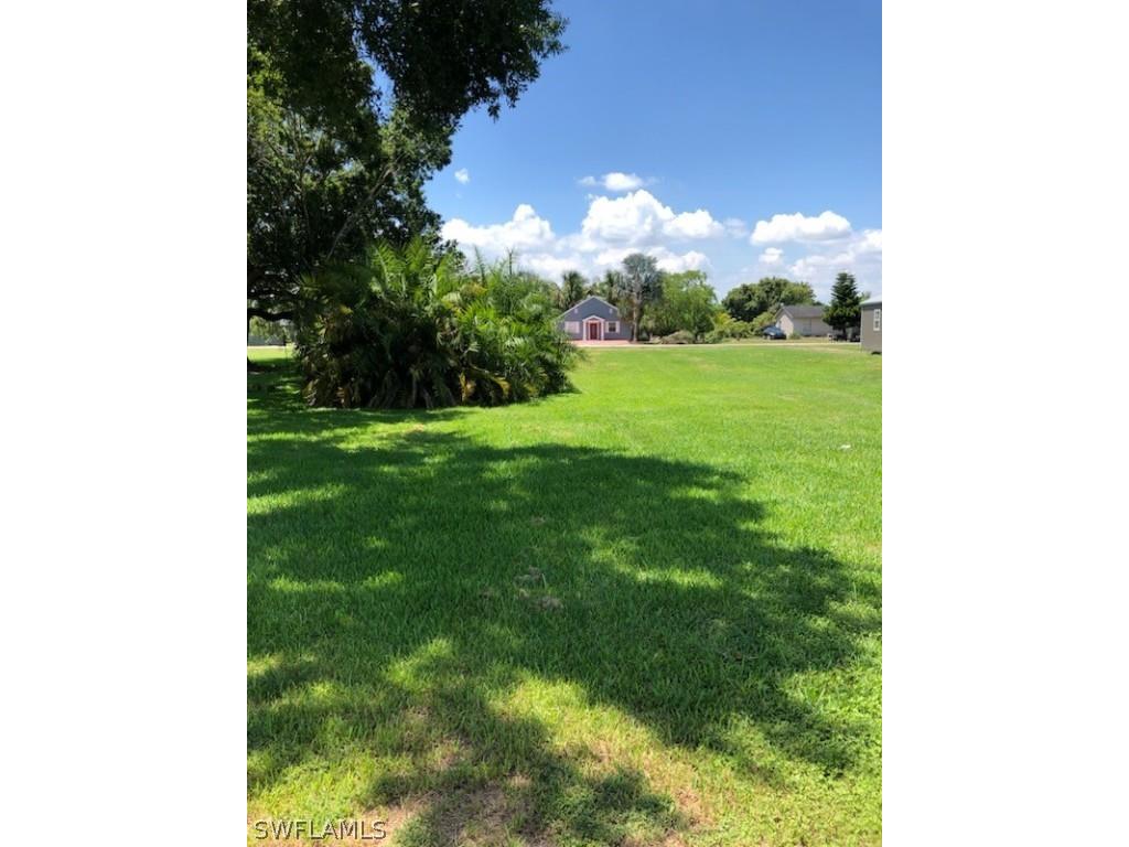 464 Avenue R SW Moore Haven FL 33471 224037236 image2