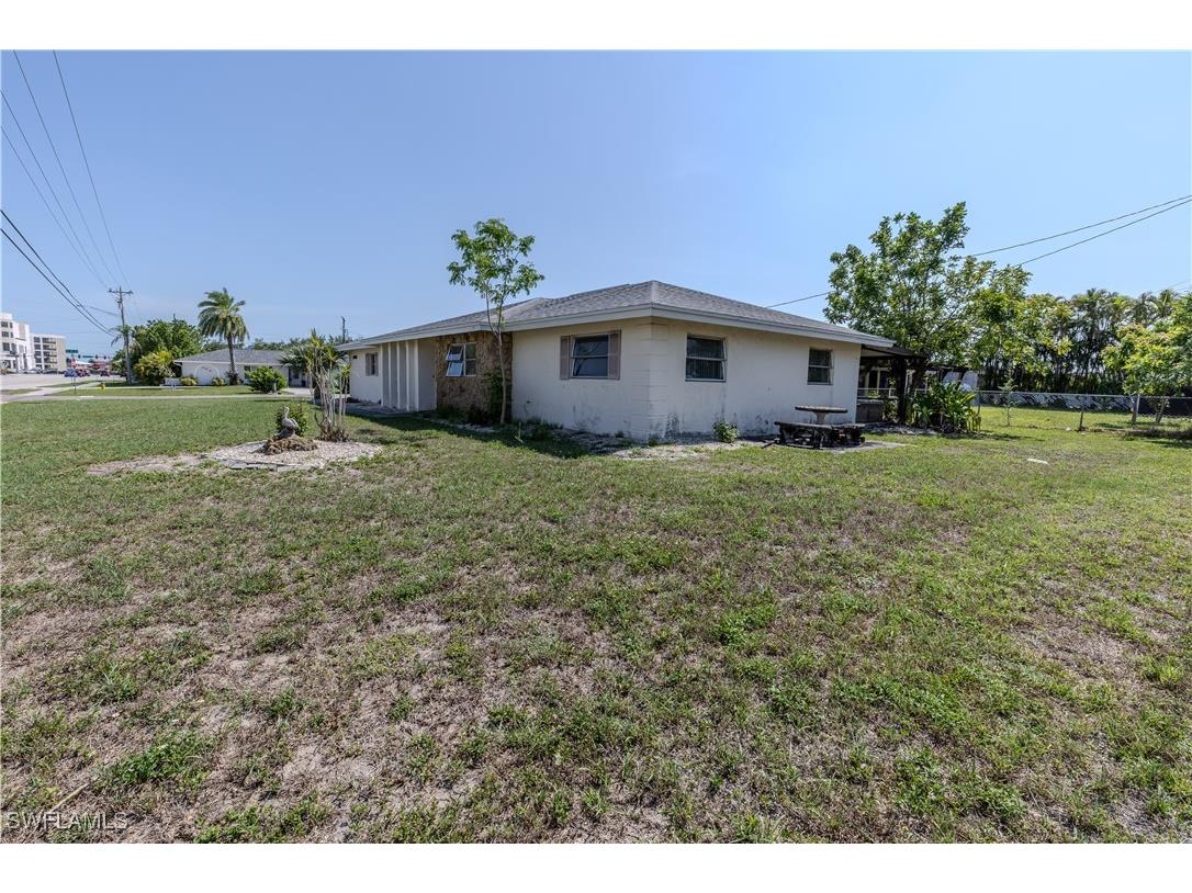 4646 Palm Tree Boulevard Cape Coral FL 33904 225031215 image25