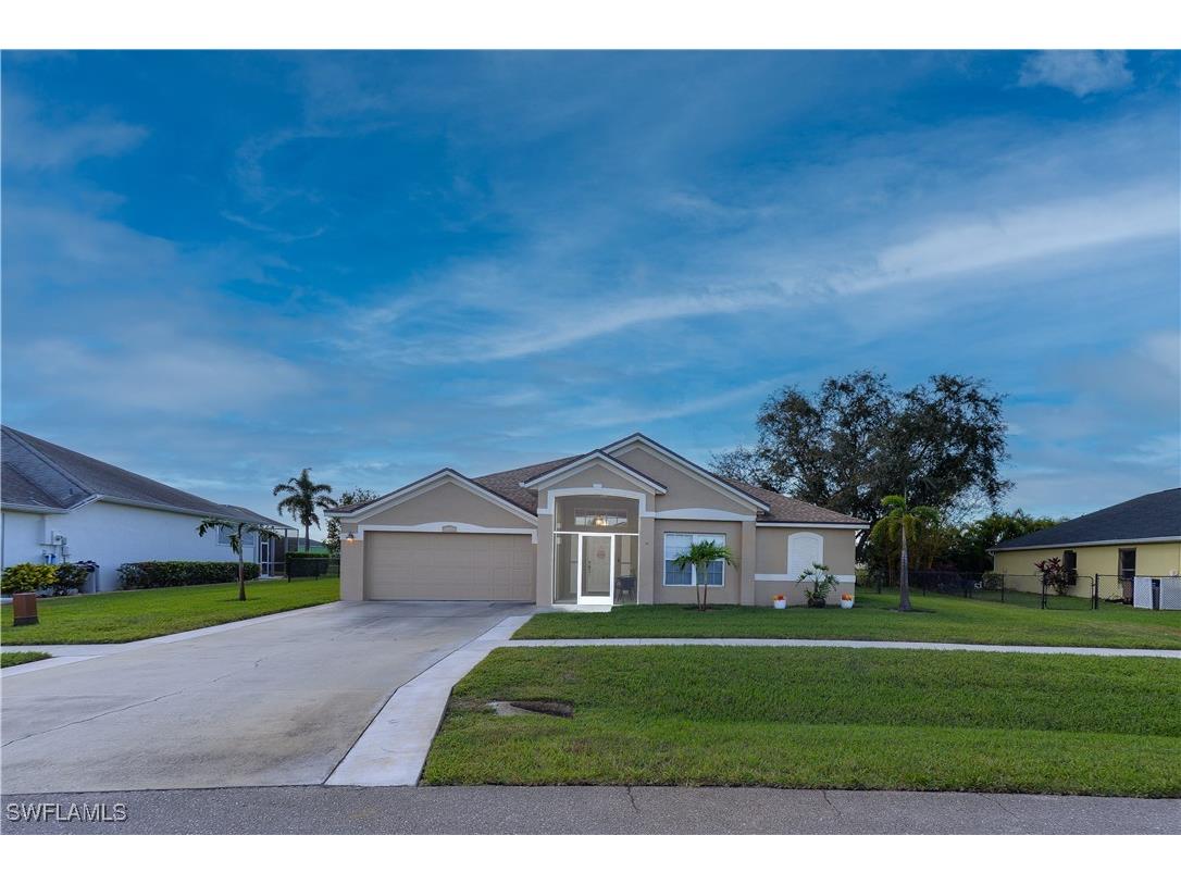 4684 Varsity Circle Lehigh Acres FL 33971 224087624 image1