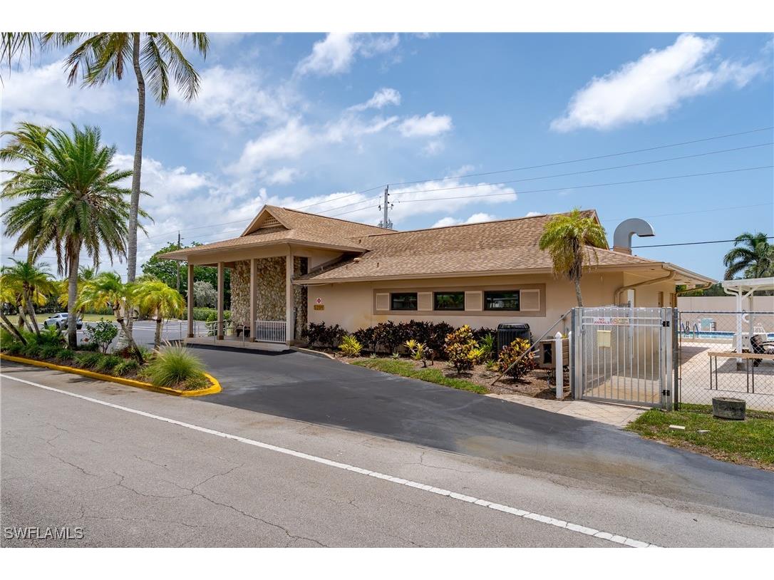 469 Riviera Boulevard W Naples FL 34112 225049611 image24