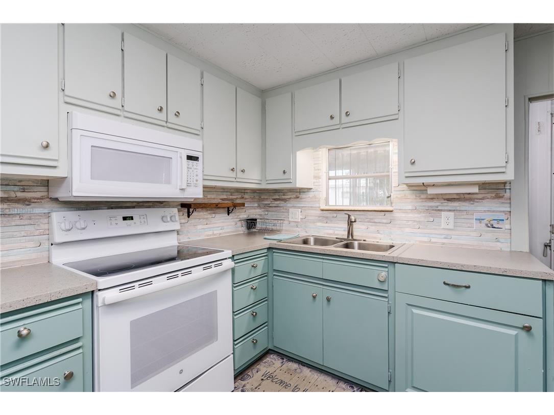 469 Riviera Boulevard W Naples FL 34112 225049611 image9