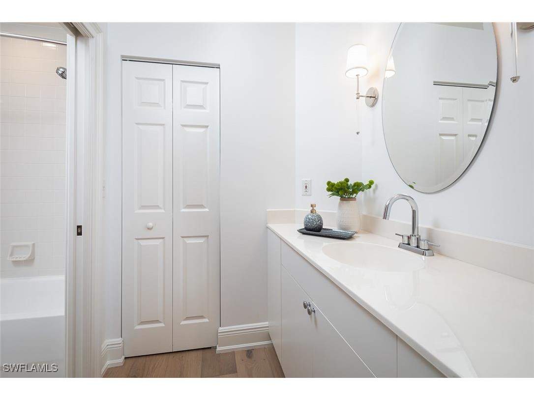 470 Launch Circle #V-401 Naples FL 34108 224064175 image14