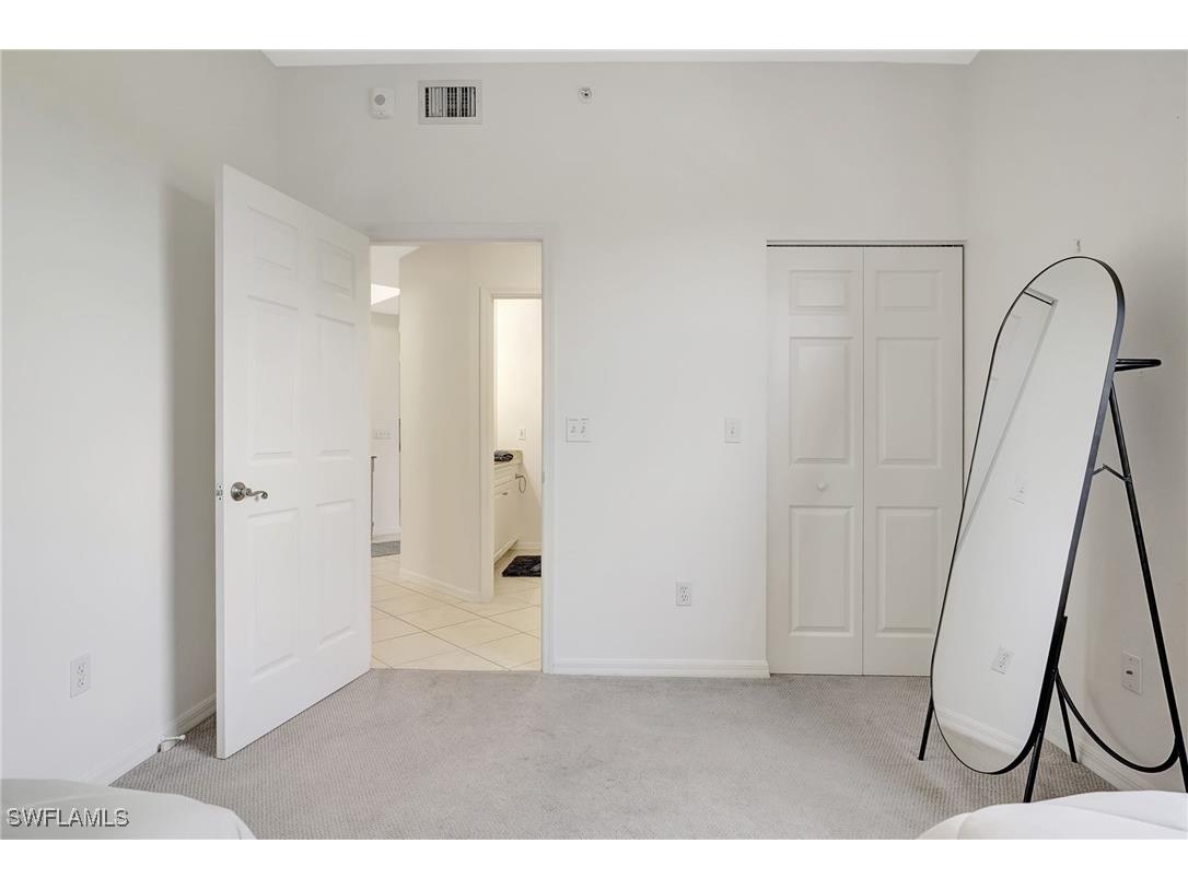 470 Launch Circle #V-405 Naples FL 34108 225052065 image25