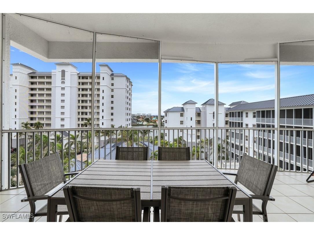 470 Launch Circle #V-603 Naples FL 34108 225044788 image4