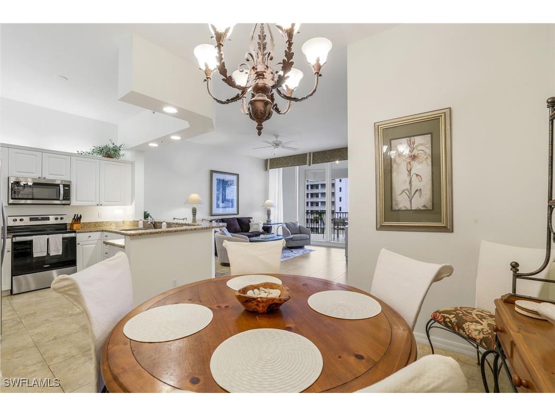 470 Launch Circle #V-603 Naples FL 34108 225044788 image8