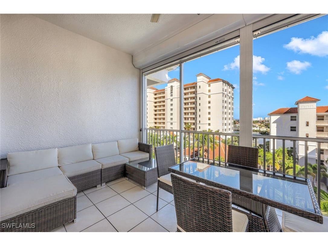 470 Launch Circle #V-604 Naples FL 34108 225044747 image16