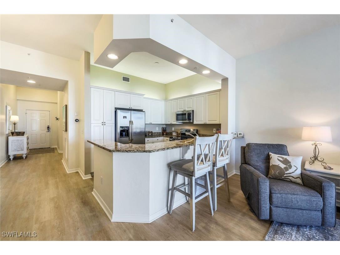 470 Launch Circle #V-604 Naples FL 34108 225044747 image4