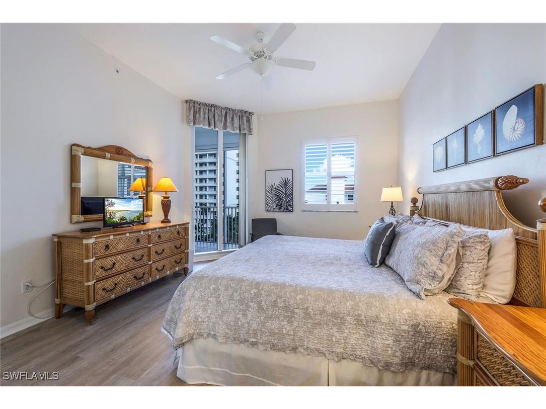 470 Launch Circle #V-604 Naples FL 34108 225044747 image9