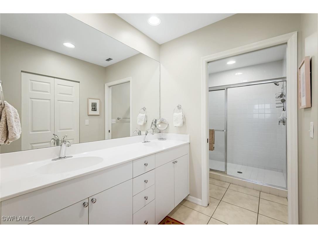 470 Launch Circle #V301 Naples FL 34108 225044820 image14