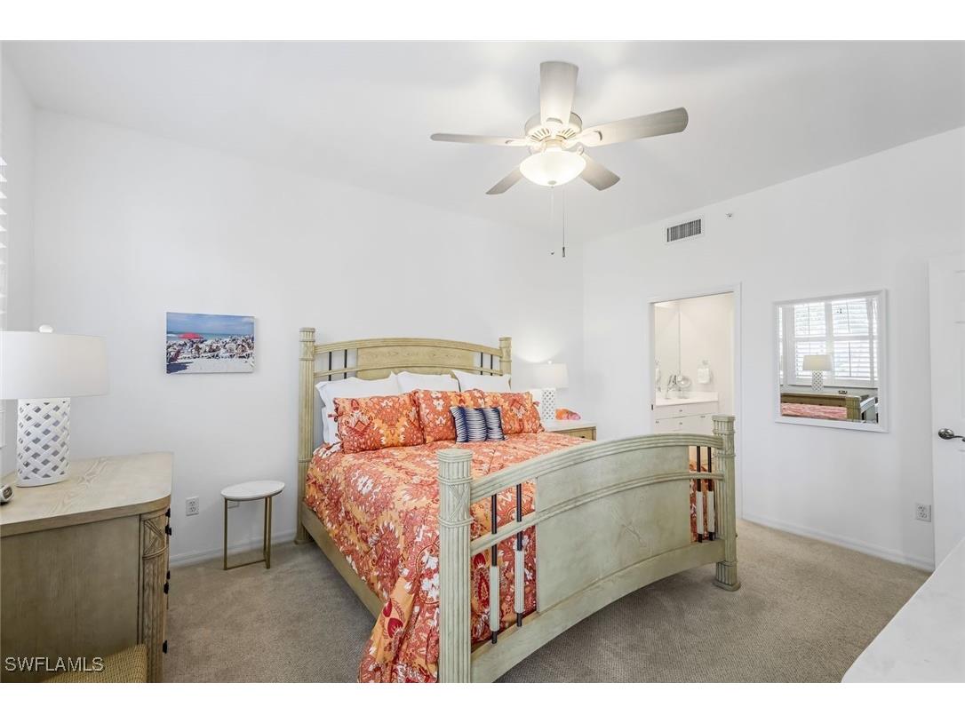 470 Launch Circle #V301 Naples FL 34108 225044820 image16