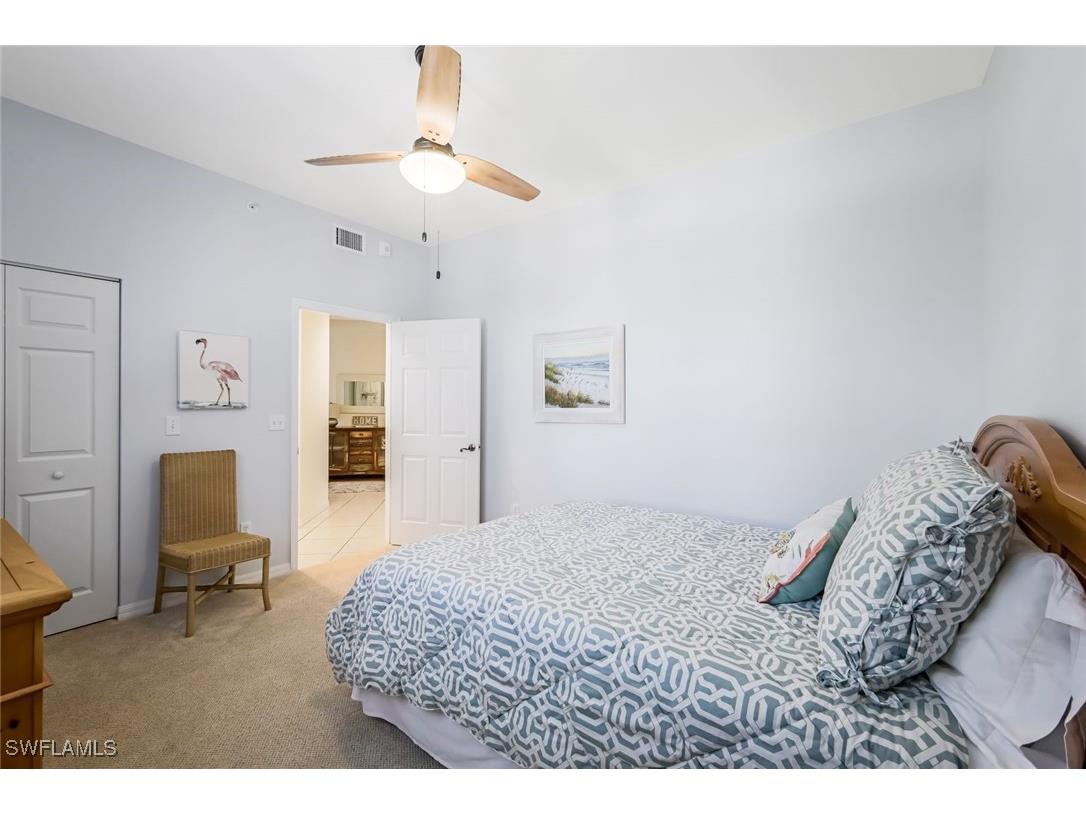 470 Launch Circle #V301 Naples FL 34108 225044820 image18