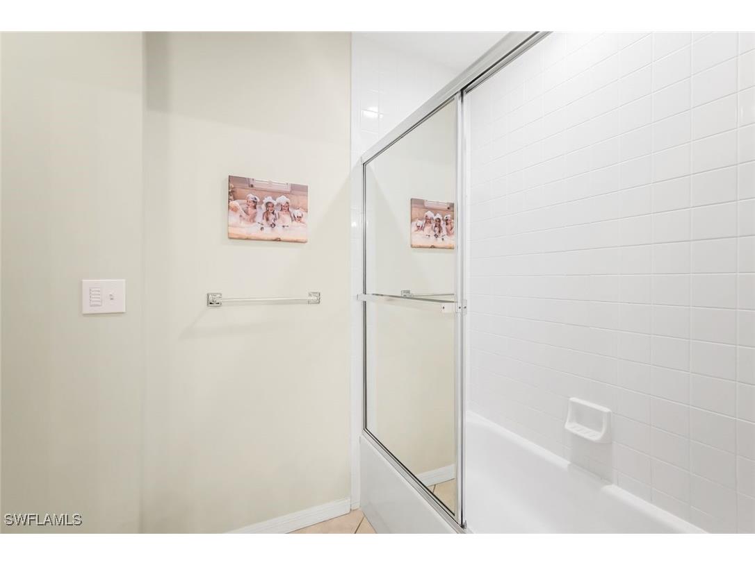 470 Launch Circle #V301 Naples FL 34108 225044820 image19