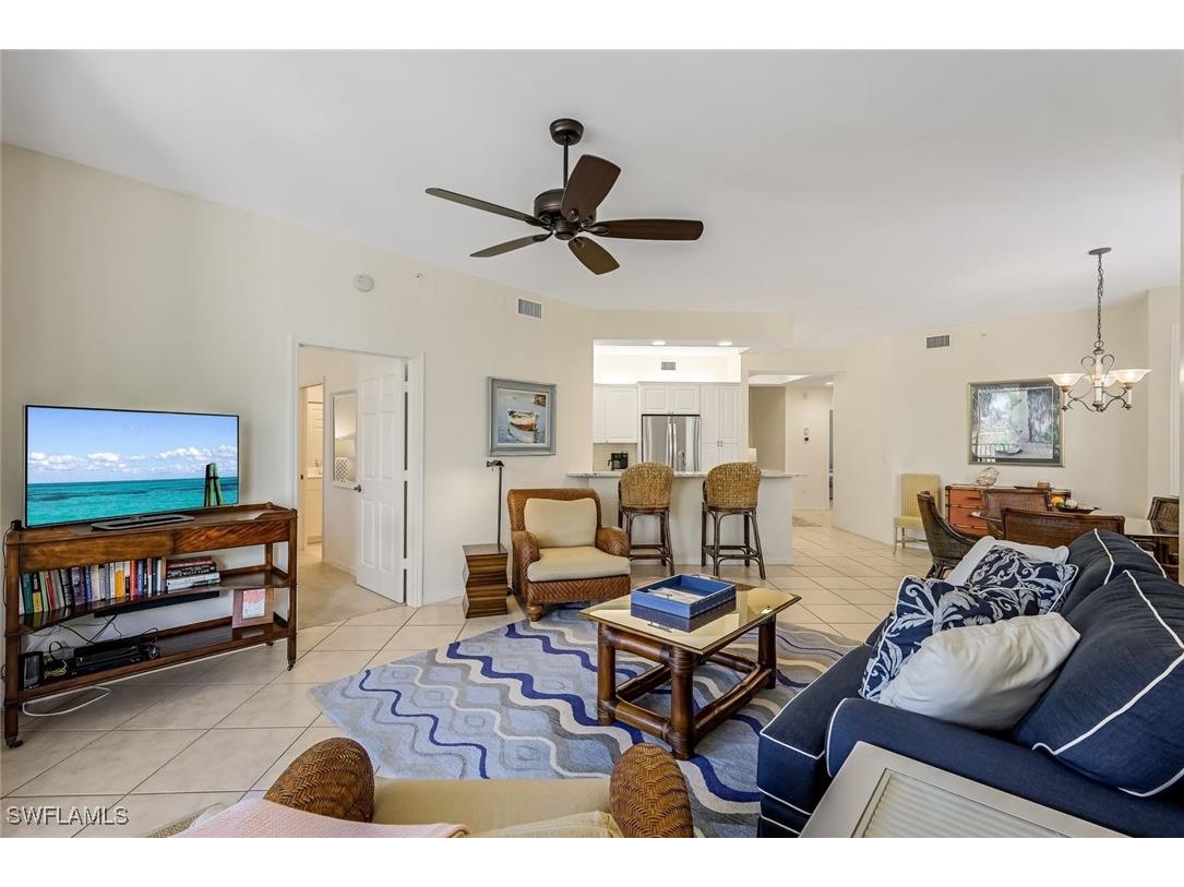 470 Launch Circle #V301 Naples FL 34108 225044820 image2