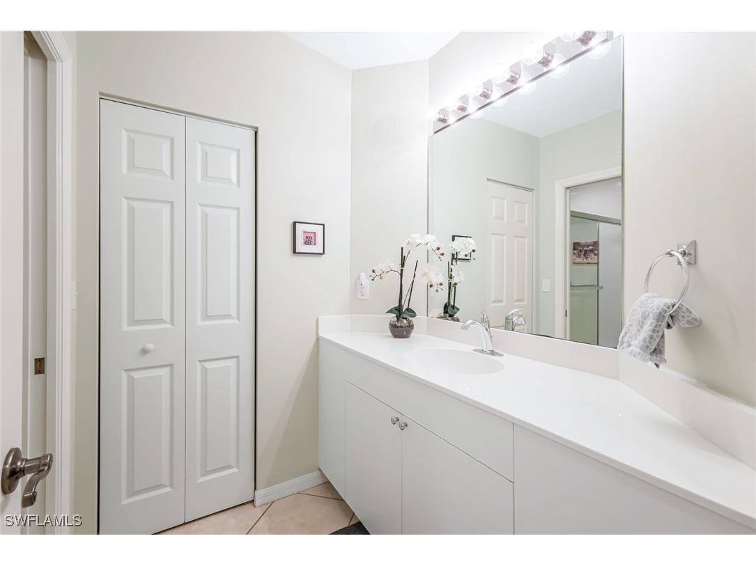 470 Launch Circle #V301 Naples FL 34108 225044820 image22
