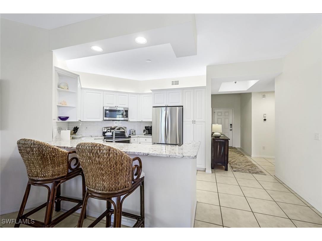 470 Launch Circle #V301 Naples FL 34108 225044820 image8