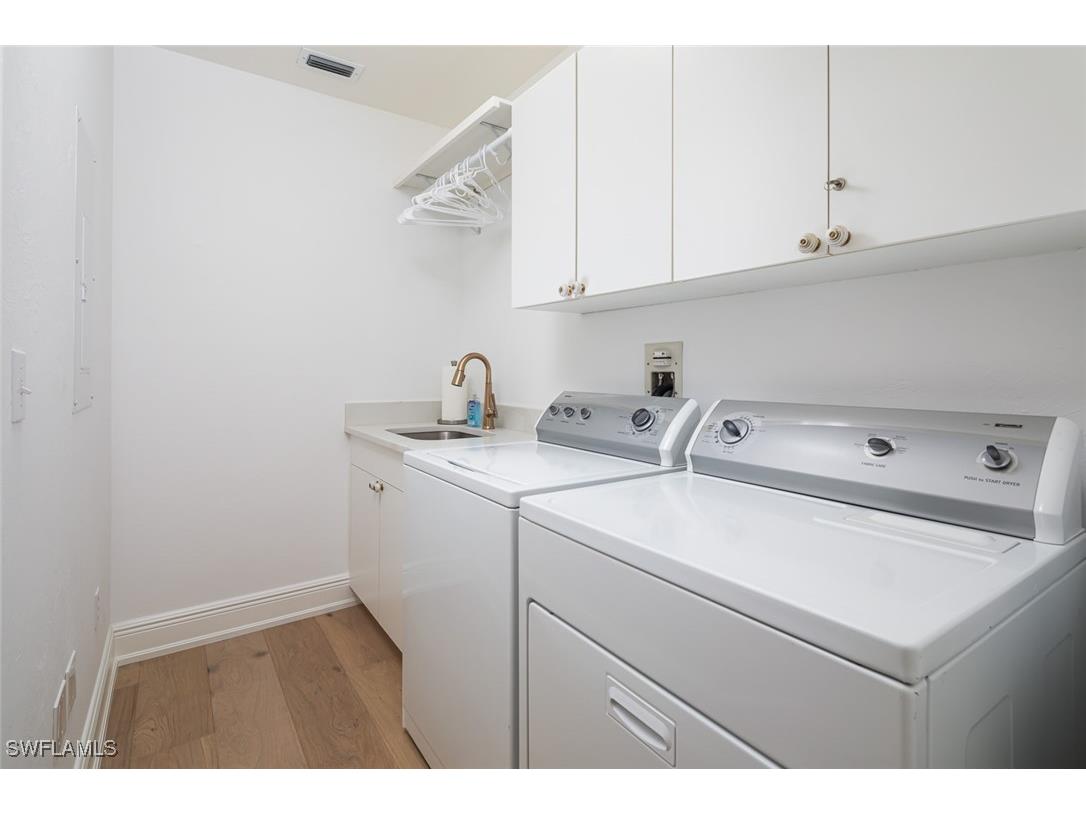 470 Launch Circle #V401 Naples FL 34108 225025416 image15