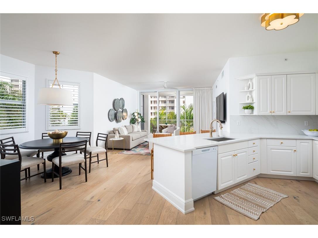 470 Launch Circle #V401 Naples FL 34108 225025416 image6