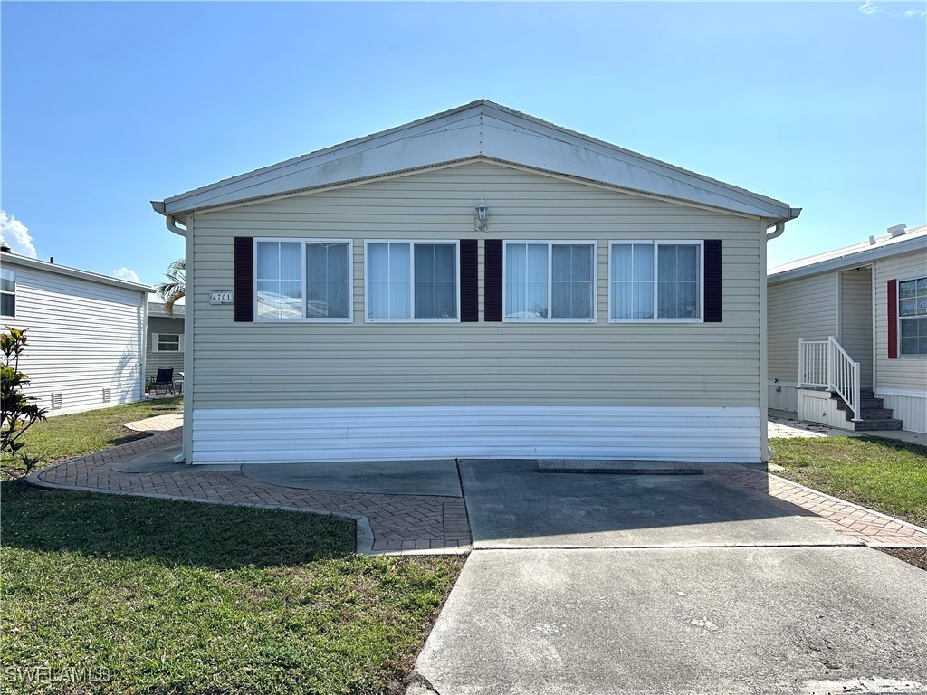 4701 Robert E Lee Boulevard W Estero FL 33928 225020355 image1