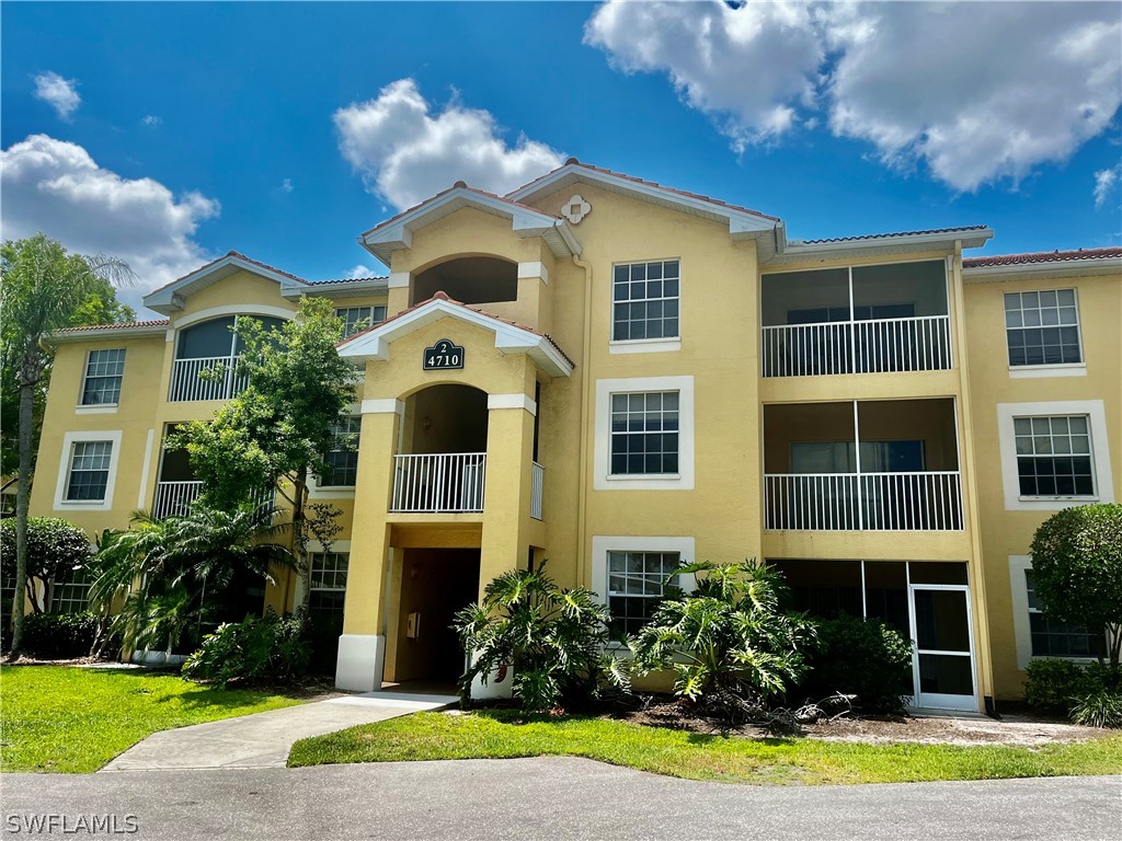 4710 Saint Croix Lane #227 Naples FL 34109 224041508 image1