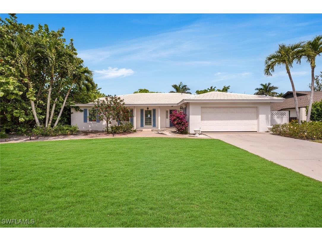 4711 Crayton Road Naples FL 34103 225045012 image1