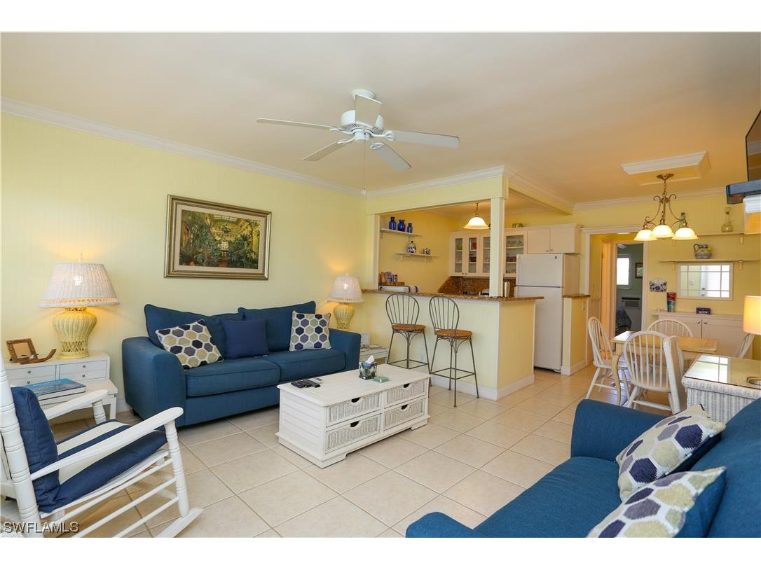 473 12th Avenue S #B6 Naples FL 34102 223058998 image1