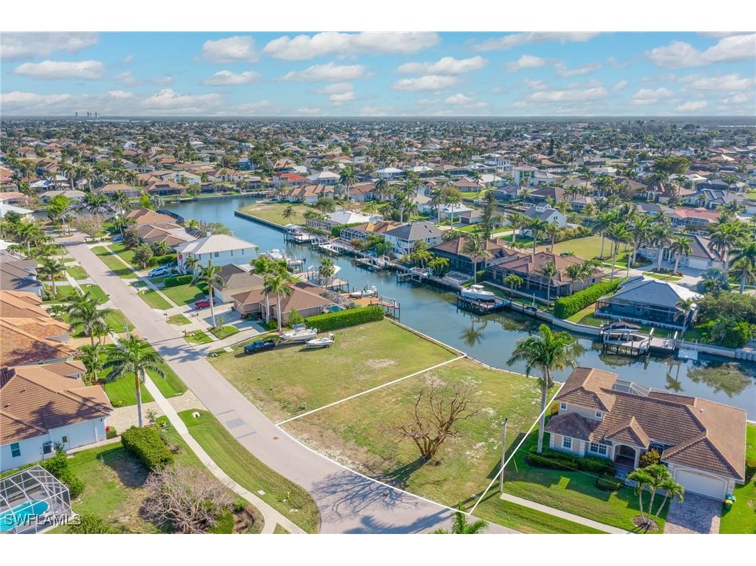 475 Barcelona Court Marco Island FL 34145 225041434 image2